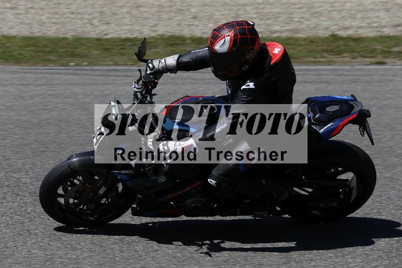 /15 22.05.2026  Plüss Moto Sport  Discover the Bike ADR /Gruppe gruen - Bike 1/64